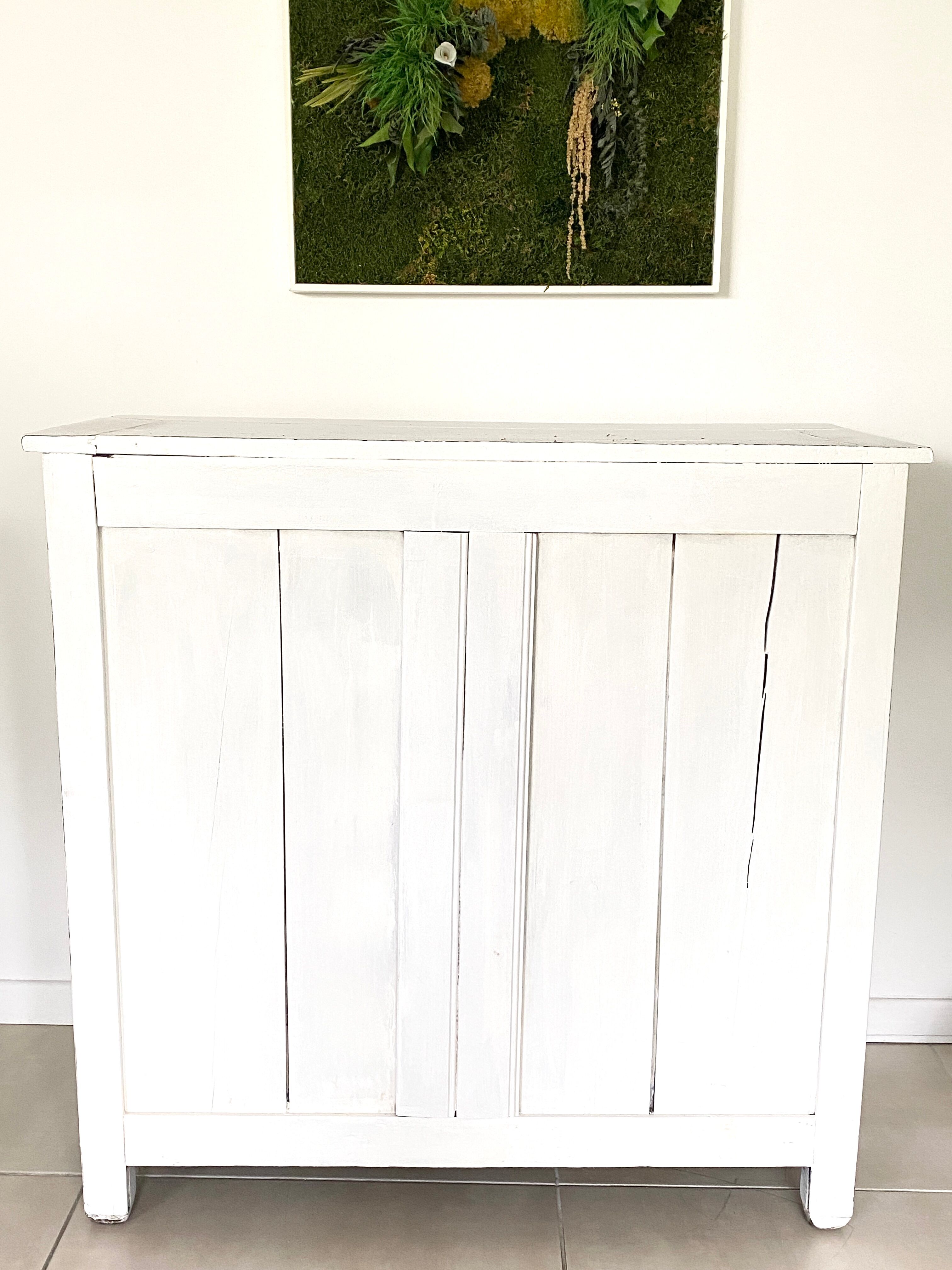 White Parisian buffet