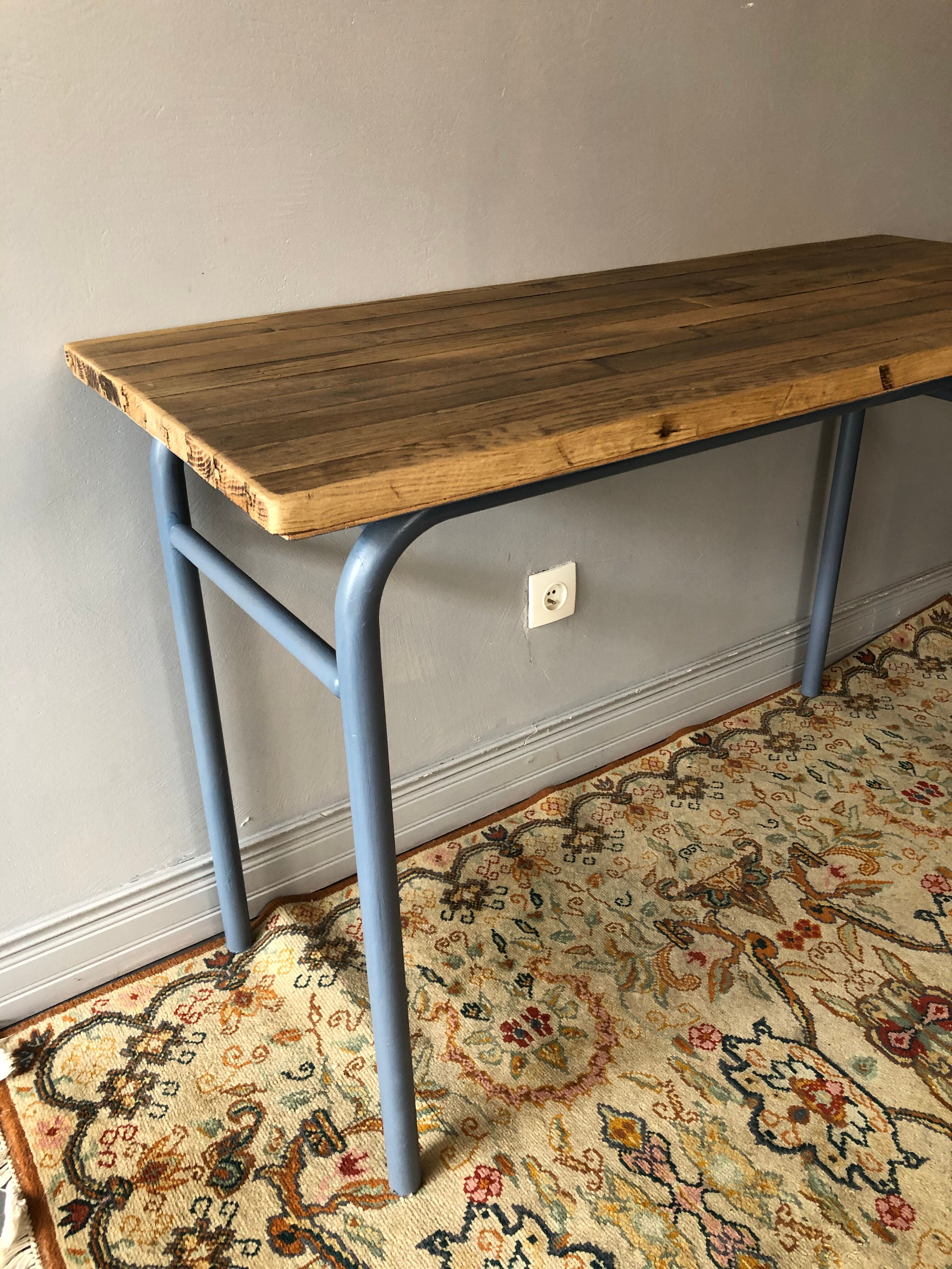 Former schoolboy office