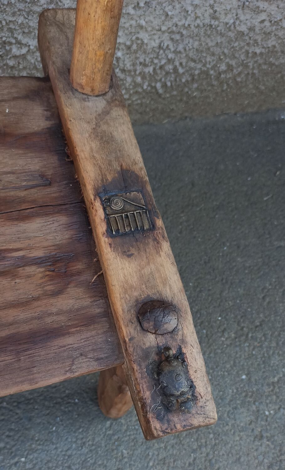 Antique wooden stool. Baoulé African art from Ivory Coast.