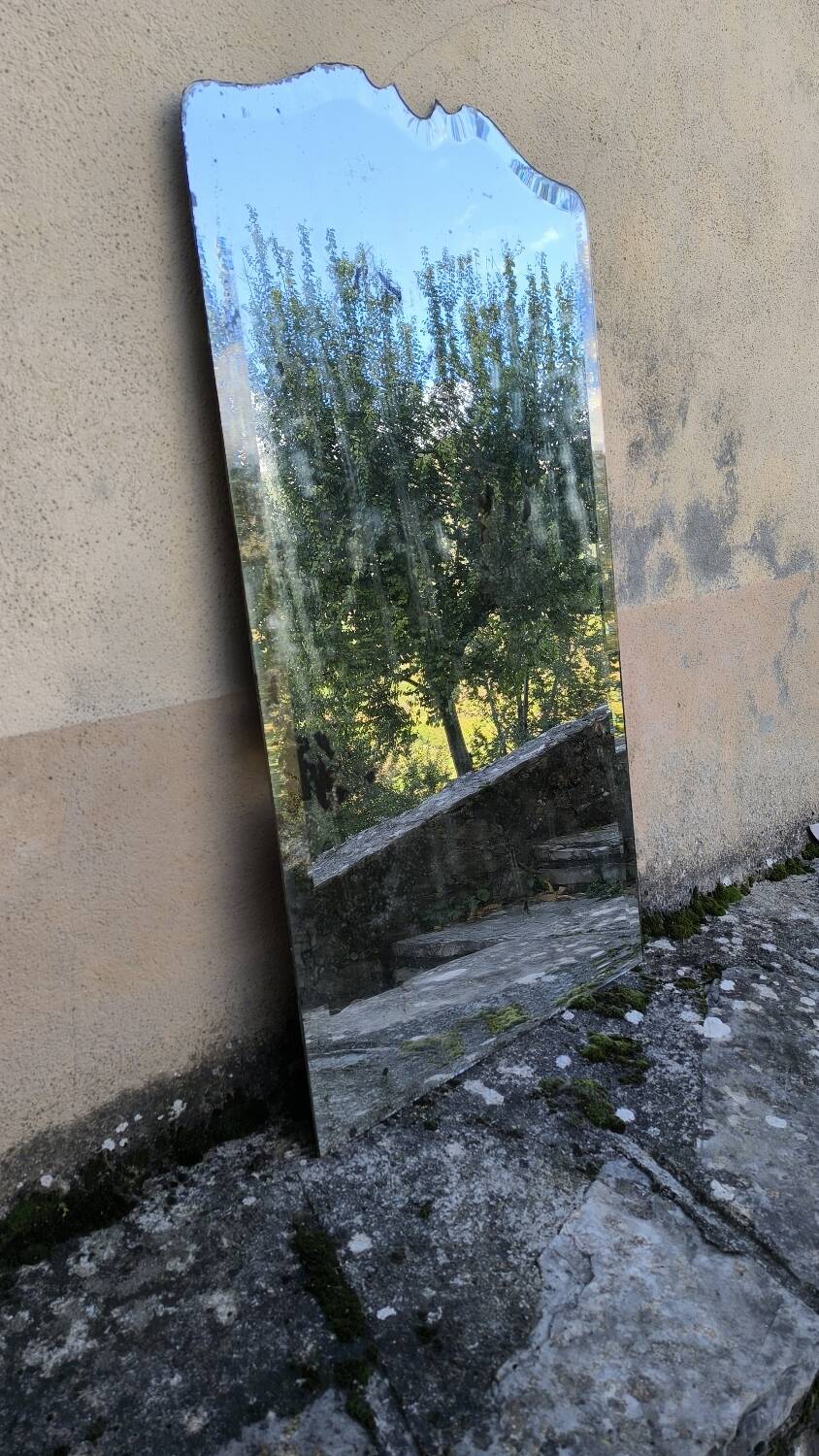 Beveled mirror 124 x 70