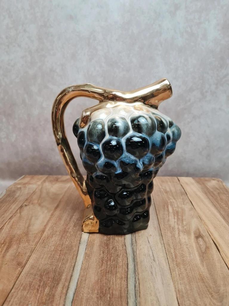Vintage grape Alpho barbotine carafe