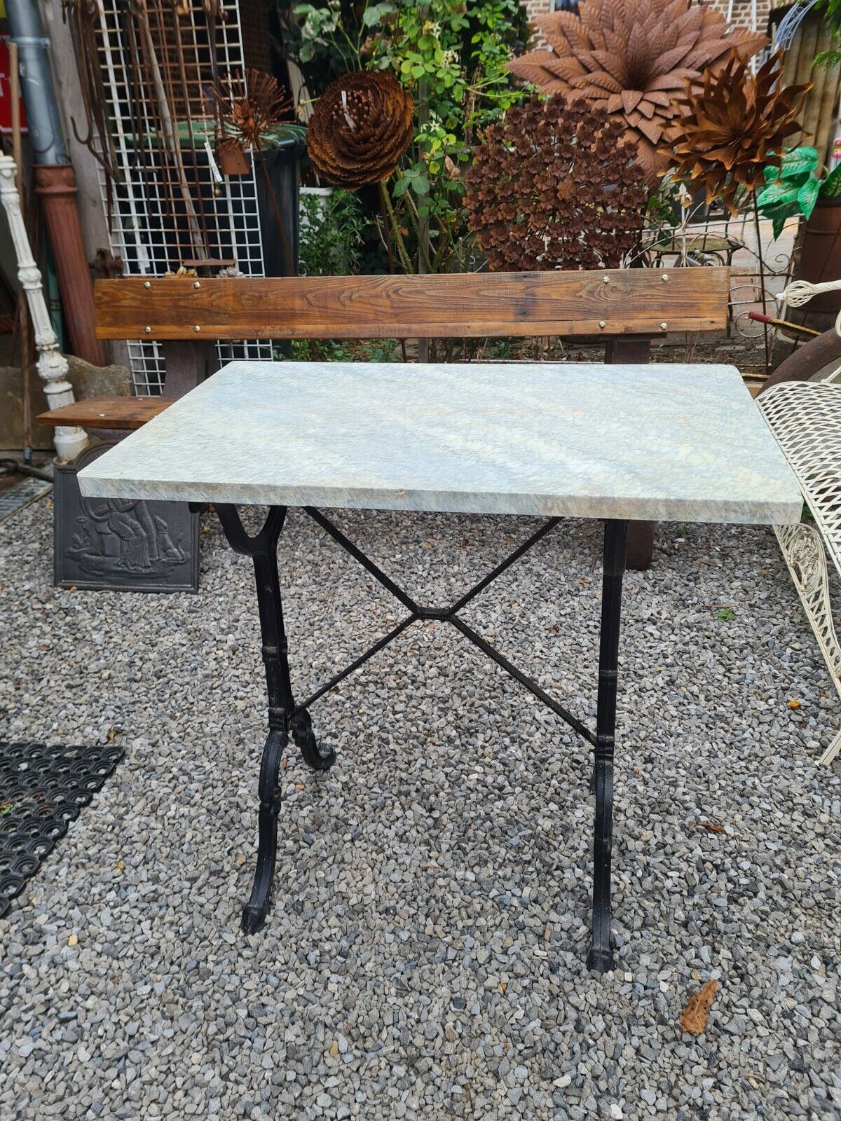 Table de café en fonte et dessus marbre