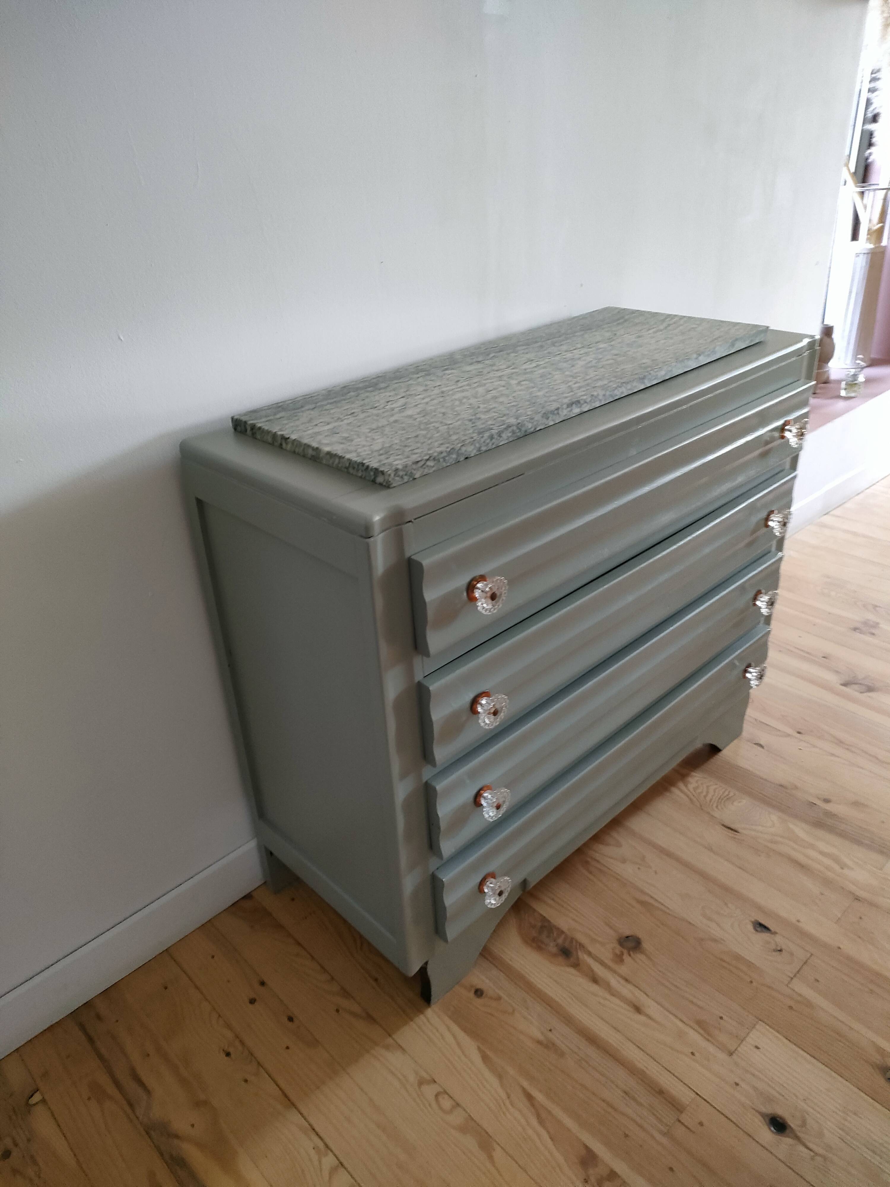 Commode