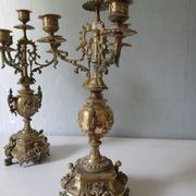 Paire de chandeliers bronze style Louis XVI – 4 feux – 38 cm