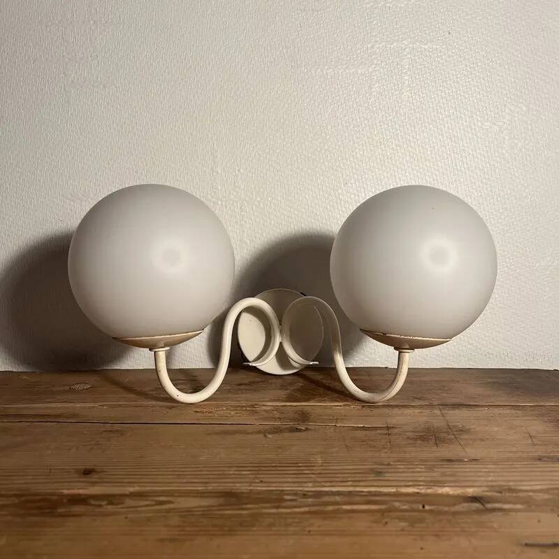 Vintage wall light