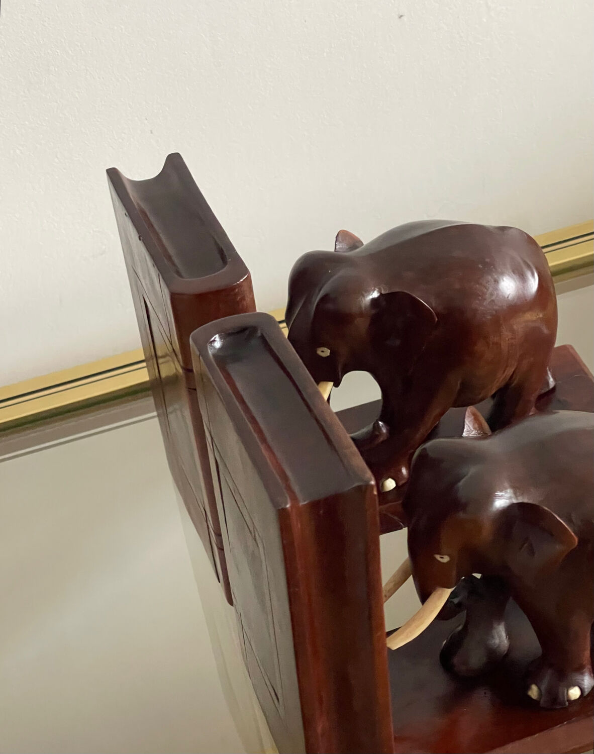Elephant bookends