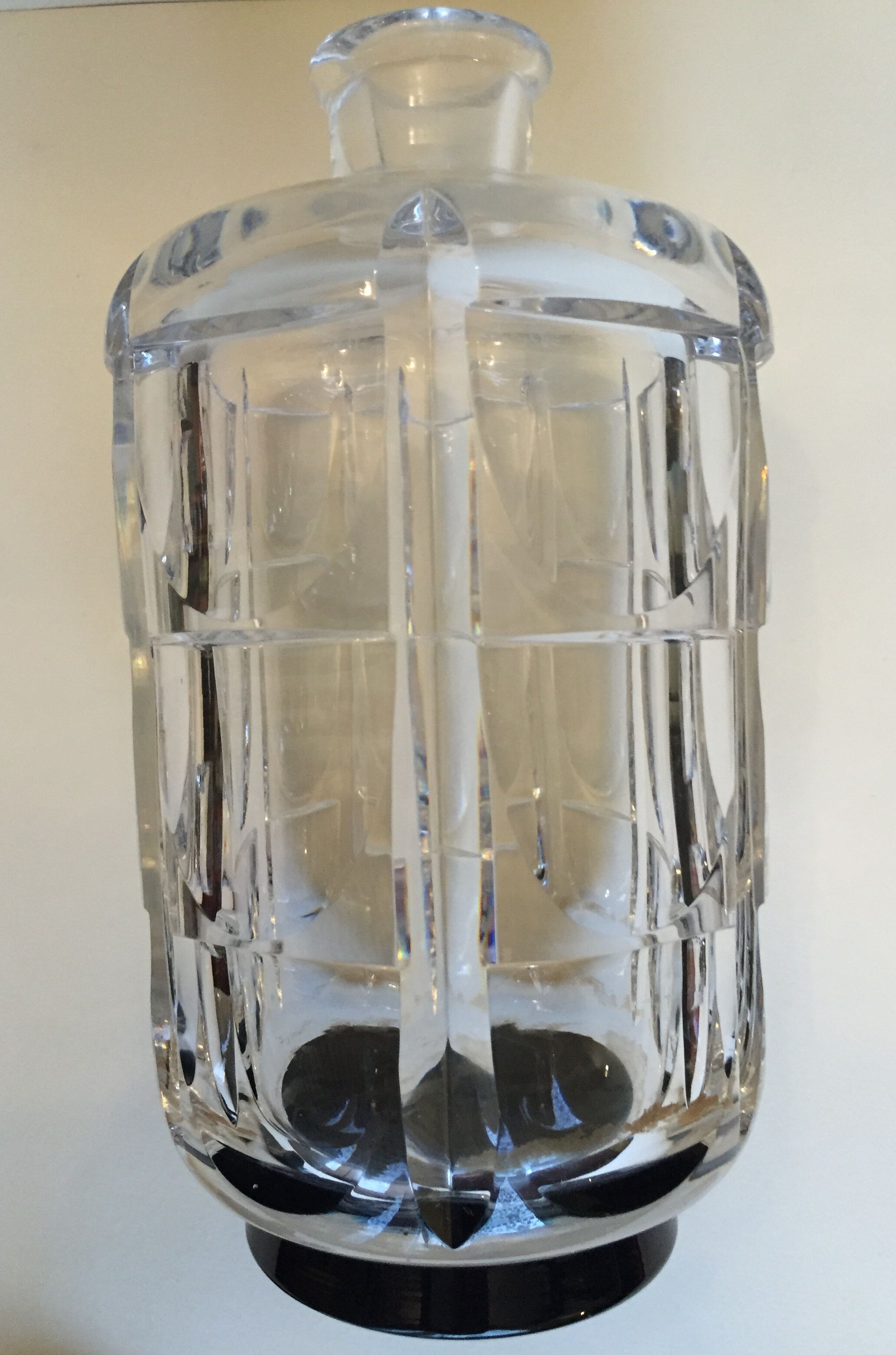 Swedish crystal alcohol service