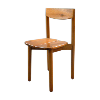Chair "coffee bean" of Pierre Gautier Delaye.