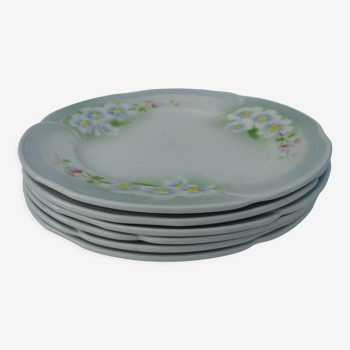 Lot de six assiettes plates en faïence