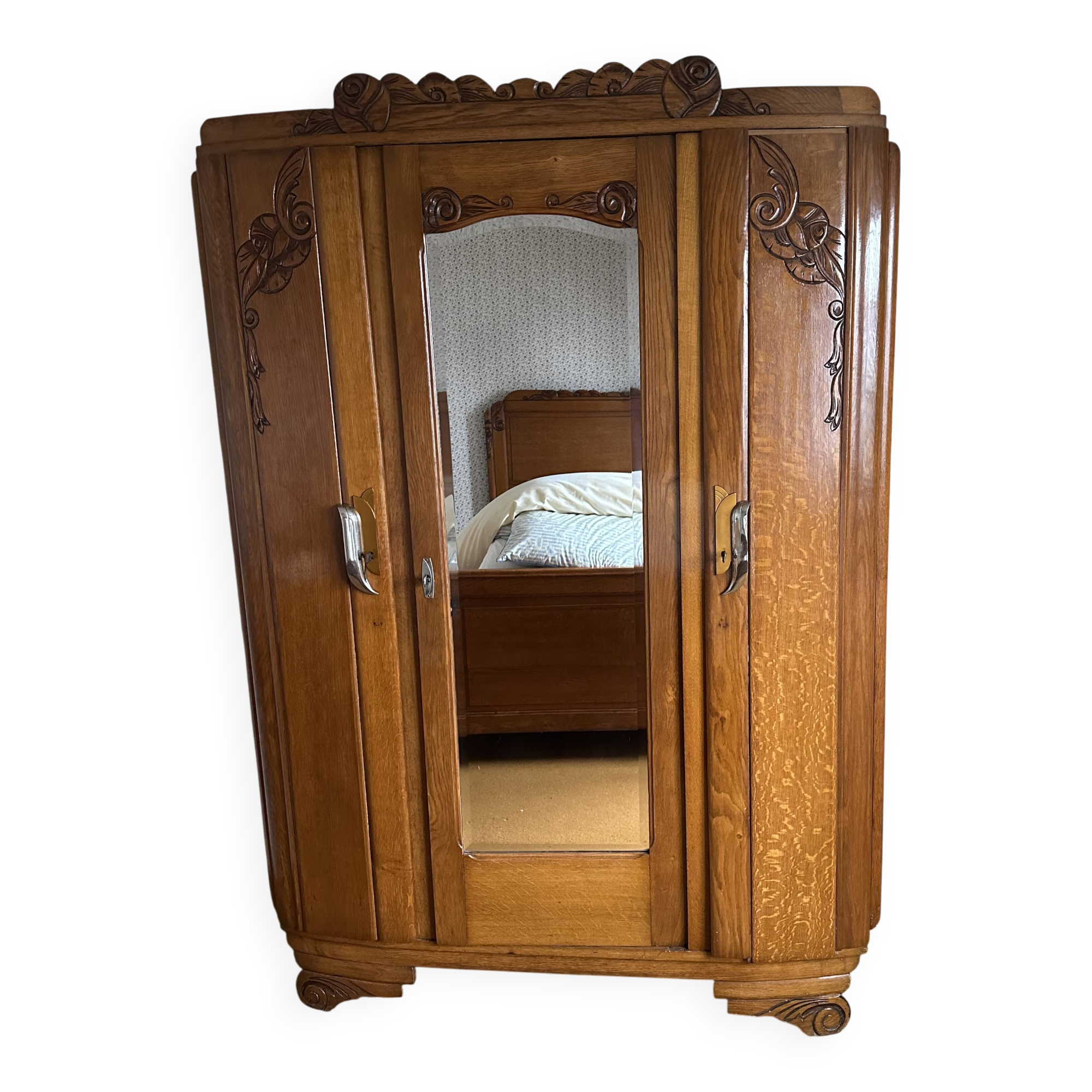 Art Deco wardrobe