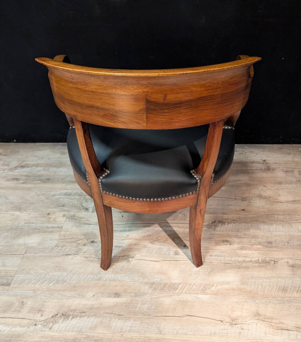 Walnut office chair – Restoration period – 19th century