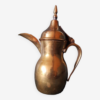 Old arabic dallah teapot