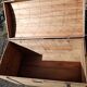 Old wooden trunk/trunk