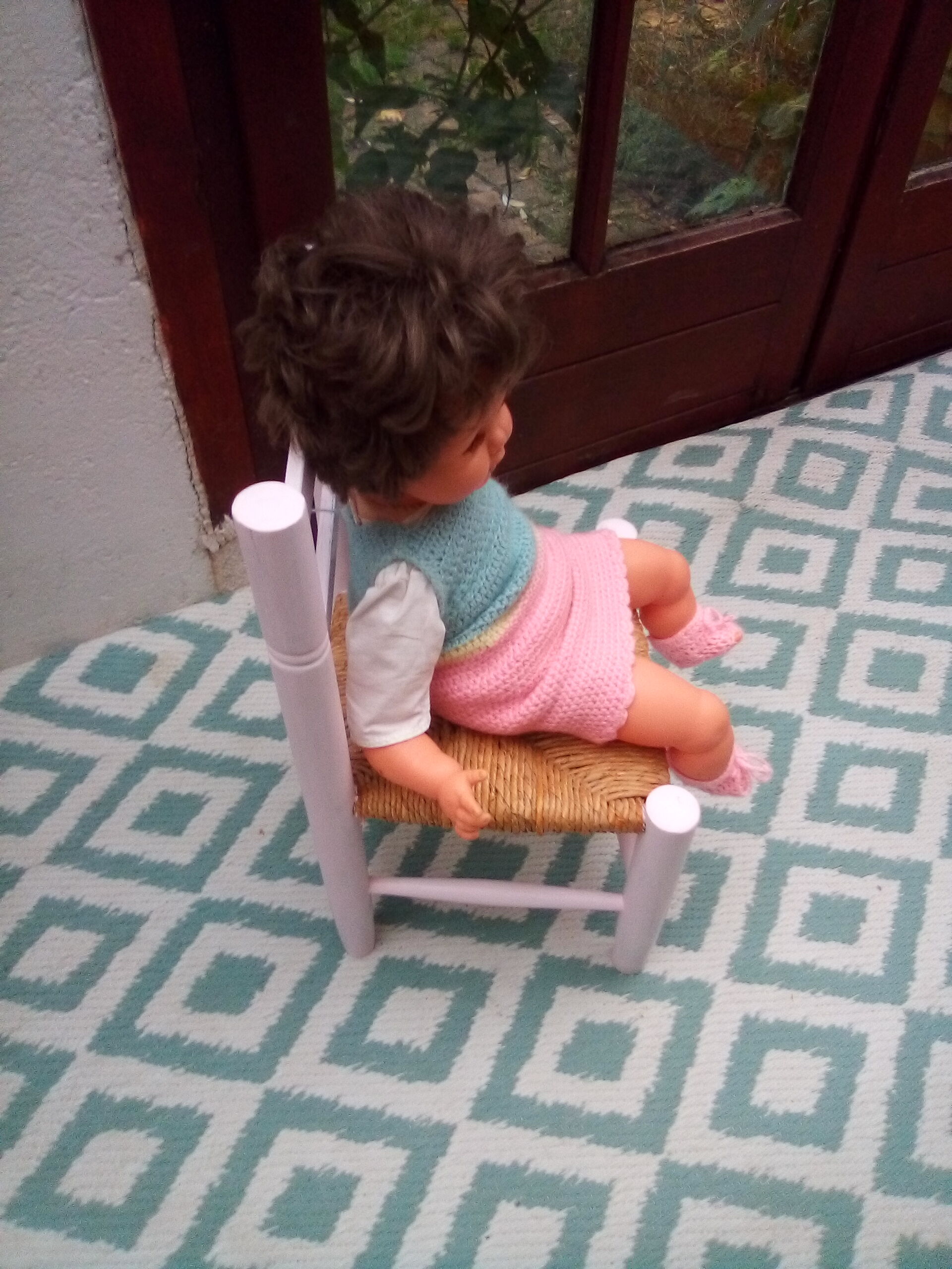 Powder pink child low chair