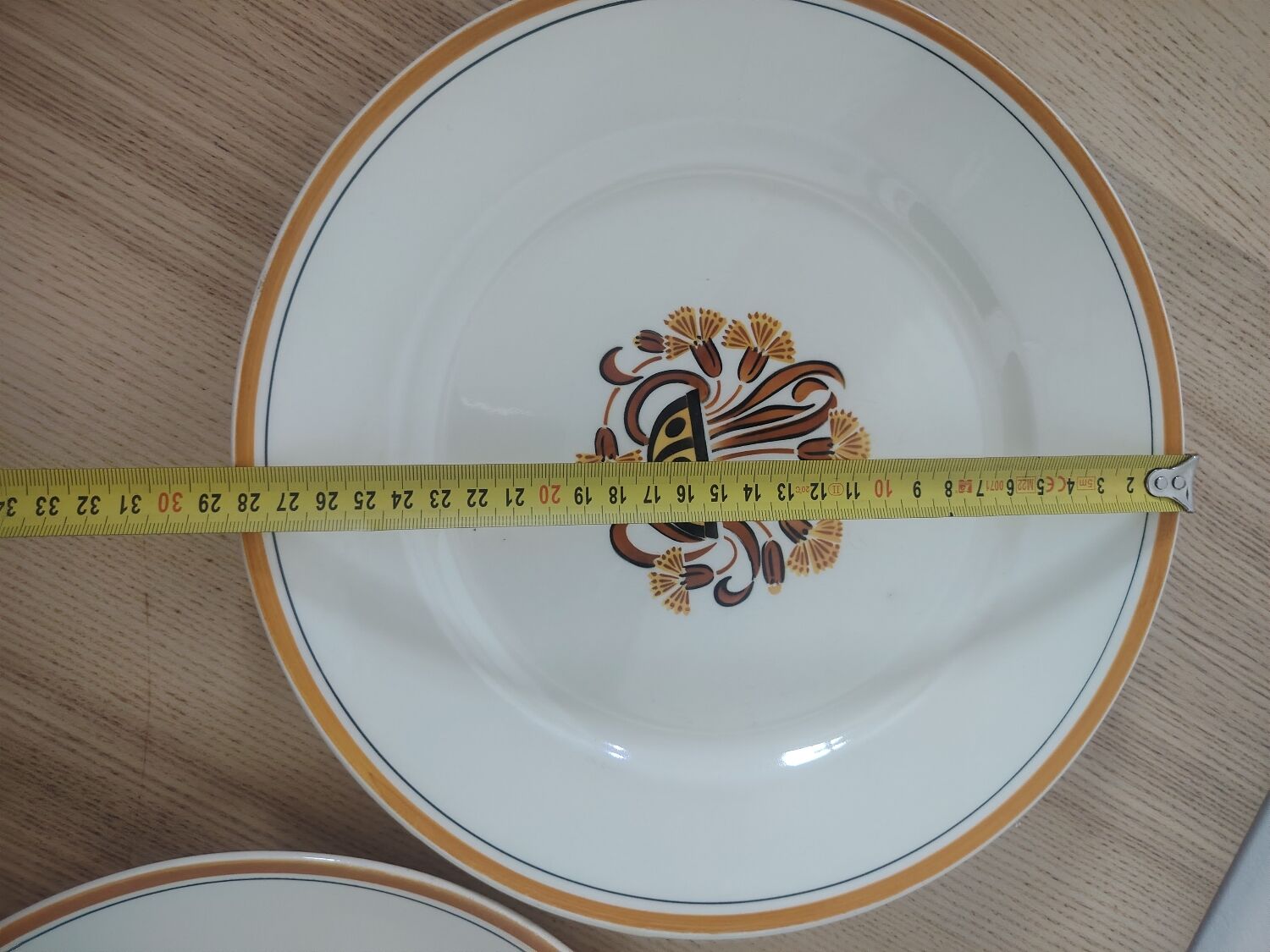 Set of two serving plates from Creil and Montereau