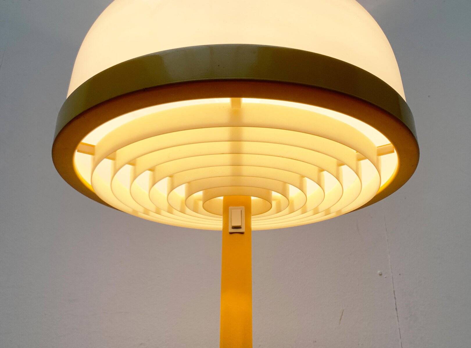 Lampe de table champignon allemande de l'ère spatiale Mid-Century de Kaiser Idell / Kaiser Leuchten, années 1960