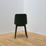Suite of 6 Remax chairs