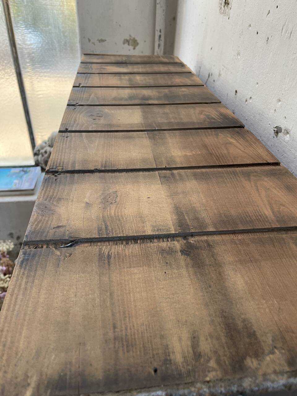 Trade furniture with boxes