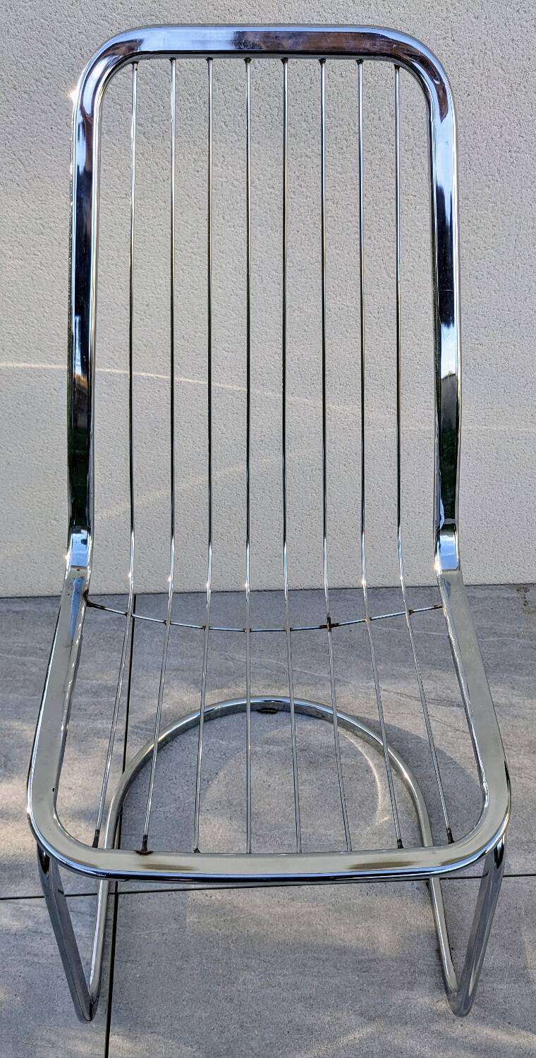 Set of 2 chrome metal chairs, Italian style from the 70s