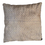 Cushion / indie pattern / 100% silk / 50x50cm. Front and back: 2 patterns.