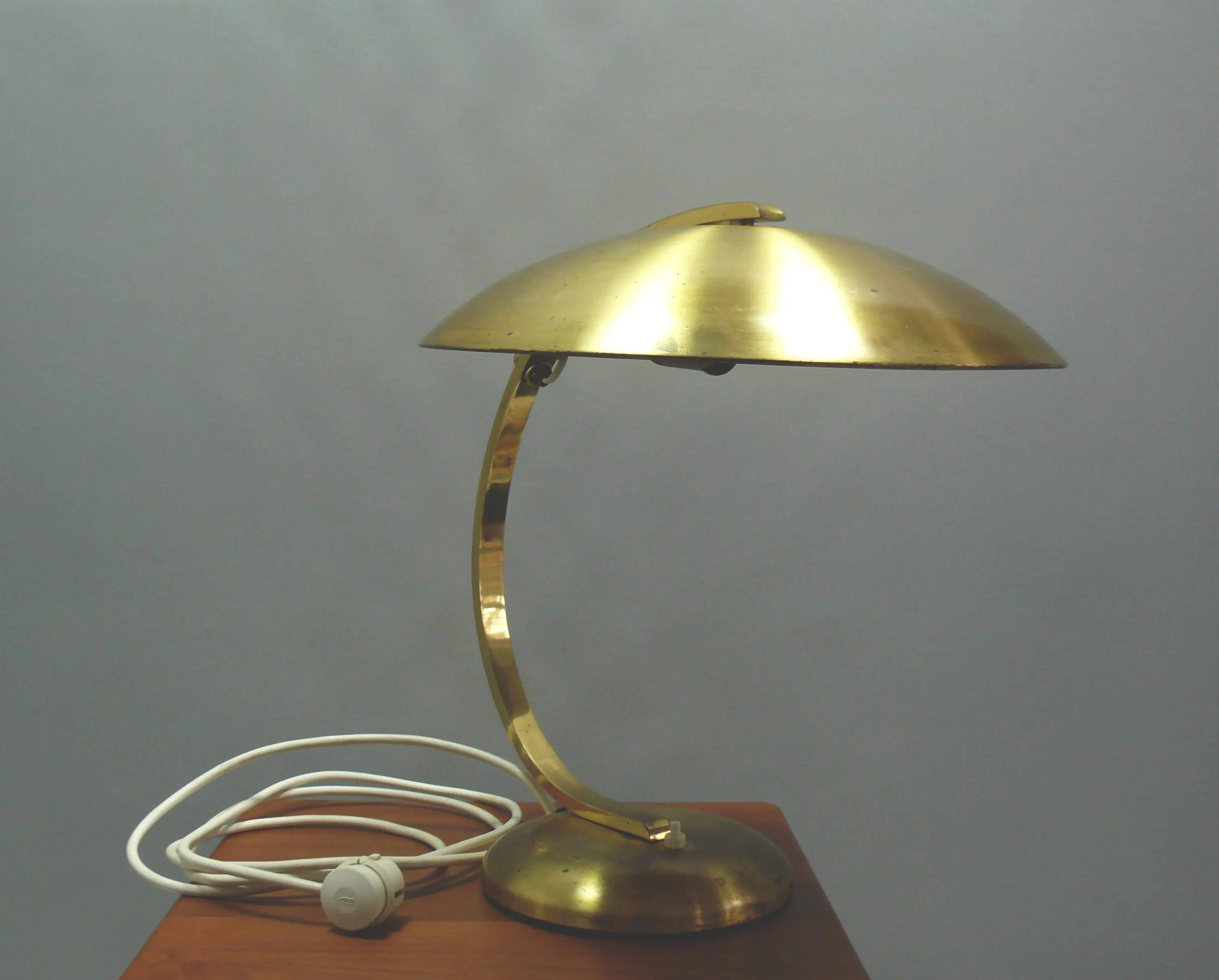 Bauhaus table lamp by Egon Hillebrand, model 5302 - "Gleibo", Germany, 1930s