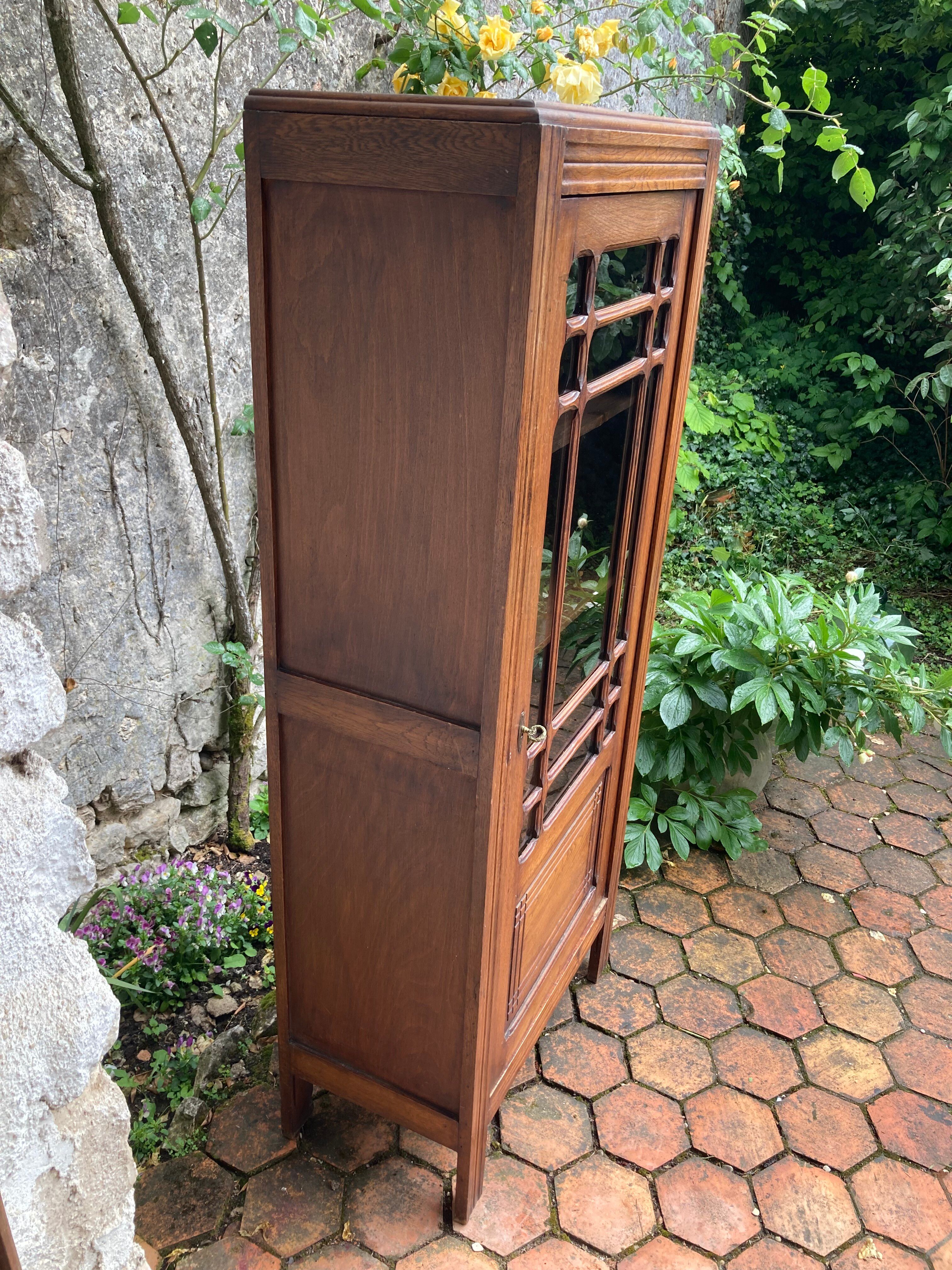 Armoire vitrée style art déco