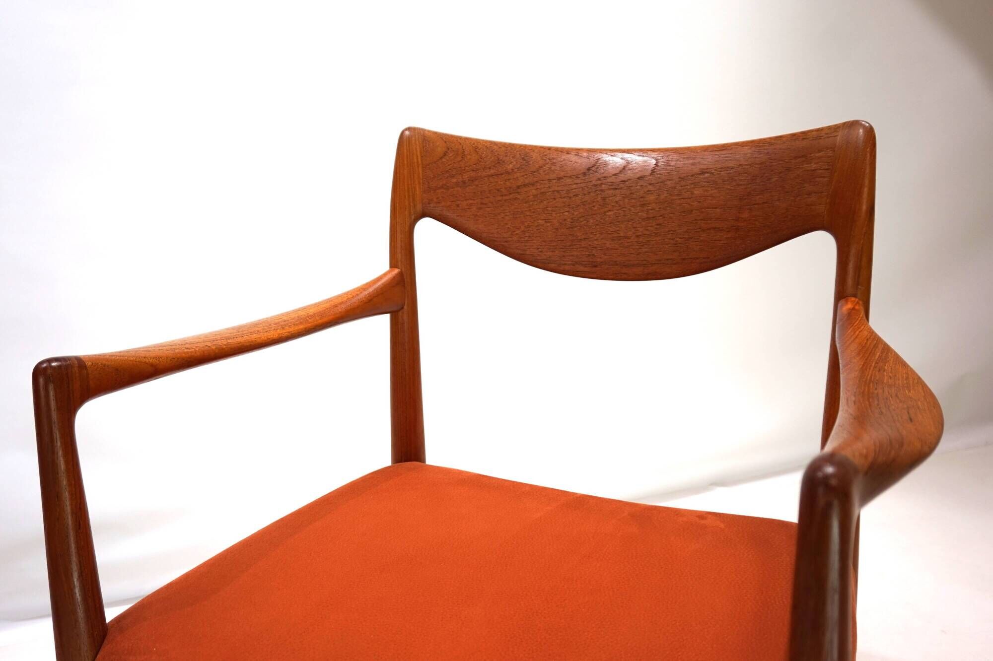 Set of 2 Gustav Bahus Bambi teak chairs by Rolf Rastad & Adolf Relling, 196