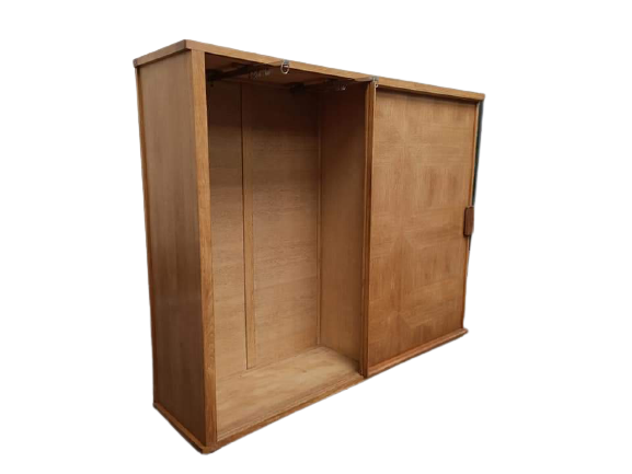 Guillerme and Chambron wardrobe wardrobe