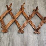 Wall-mounted cloakroom coat racks hooks wood extendable accordion