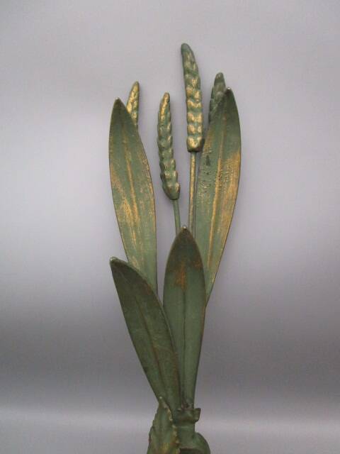 Vintage "sheaf of wheat" wall candle holder in painted brass