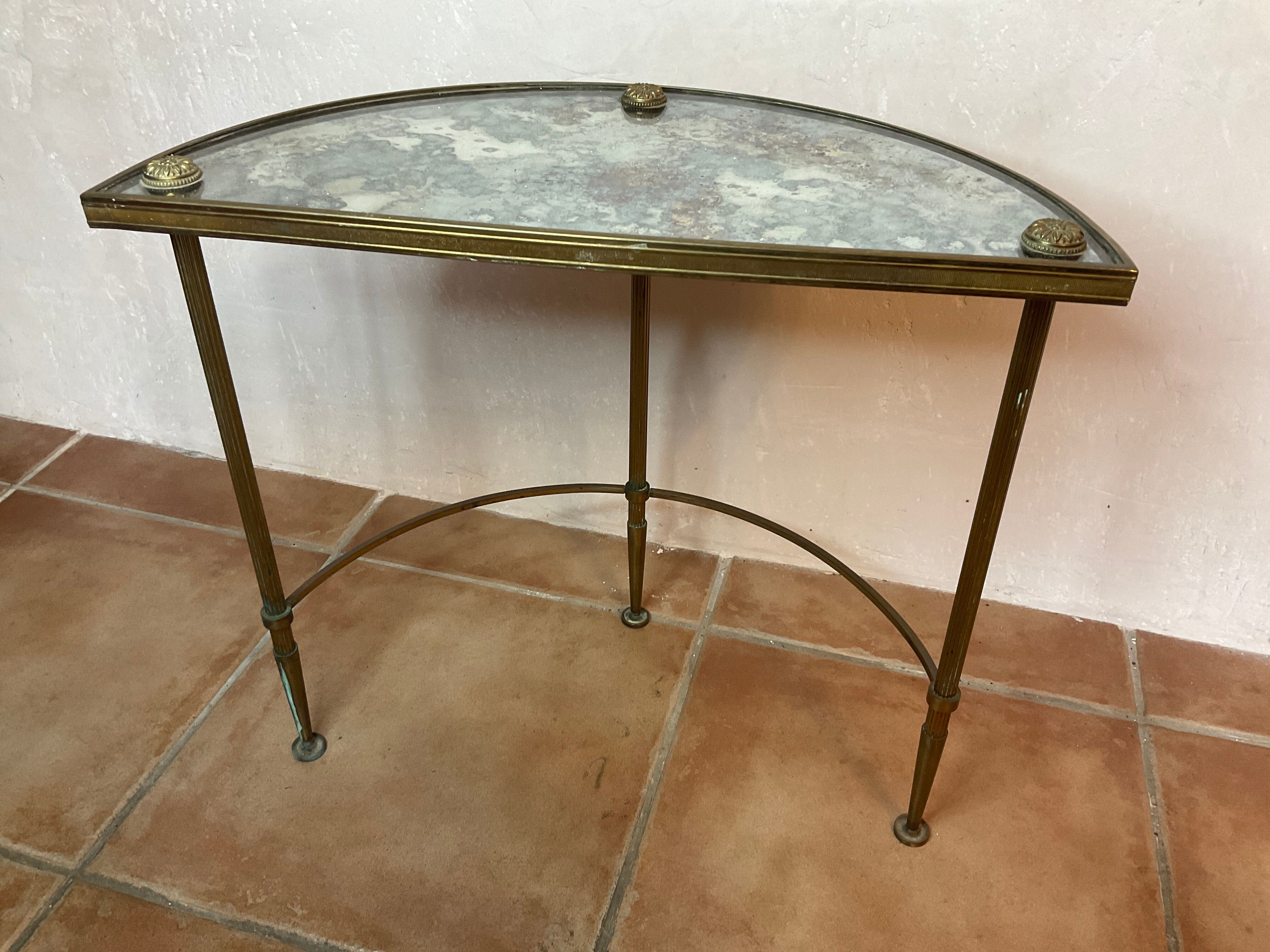 Fifth wheel end of sofa design marbled mirror top