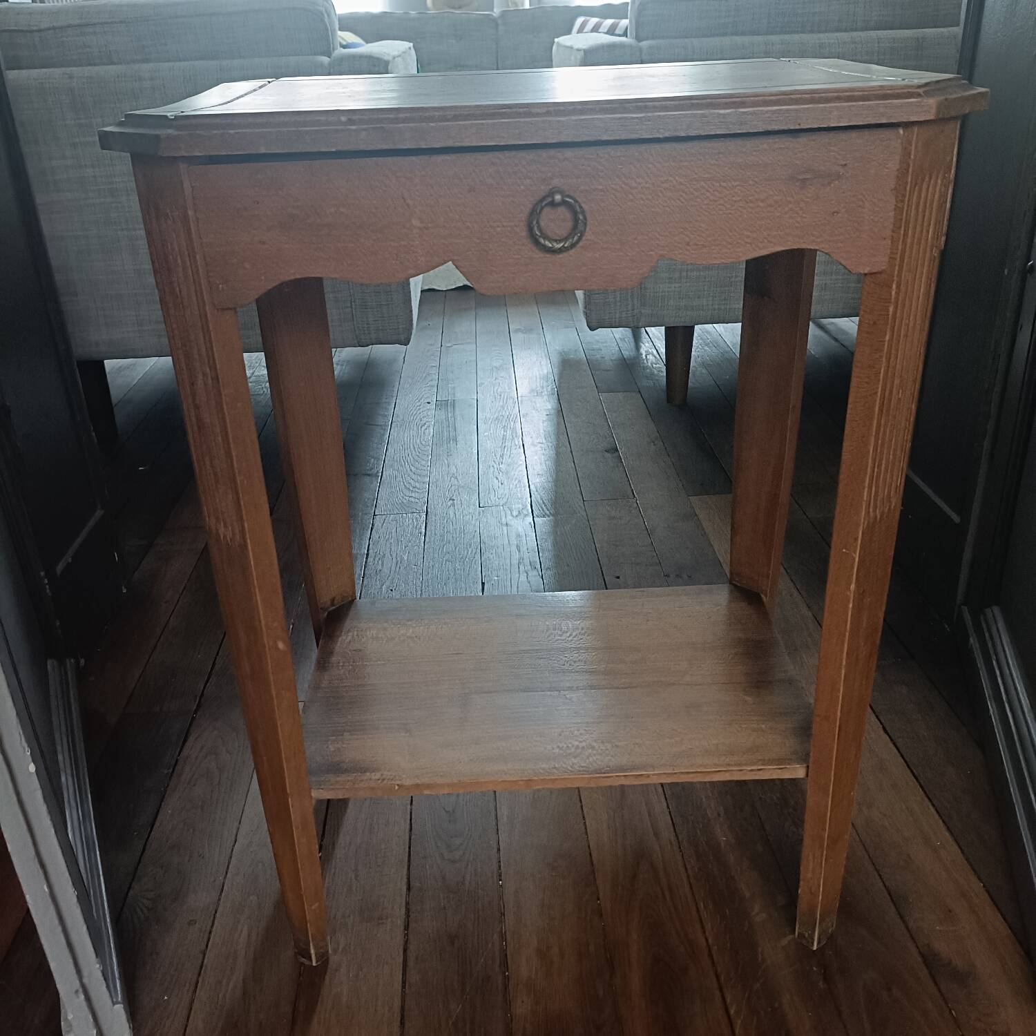 Occasional table, Art Deco pedestal table
