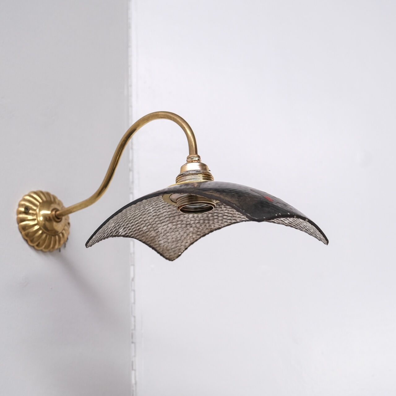 Mercury reflective glass and brass wall lights (35 available)