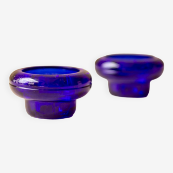 2 outermer blue glass candle holders