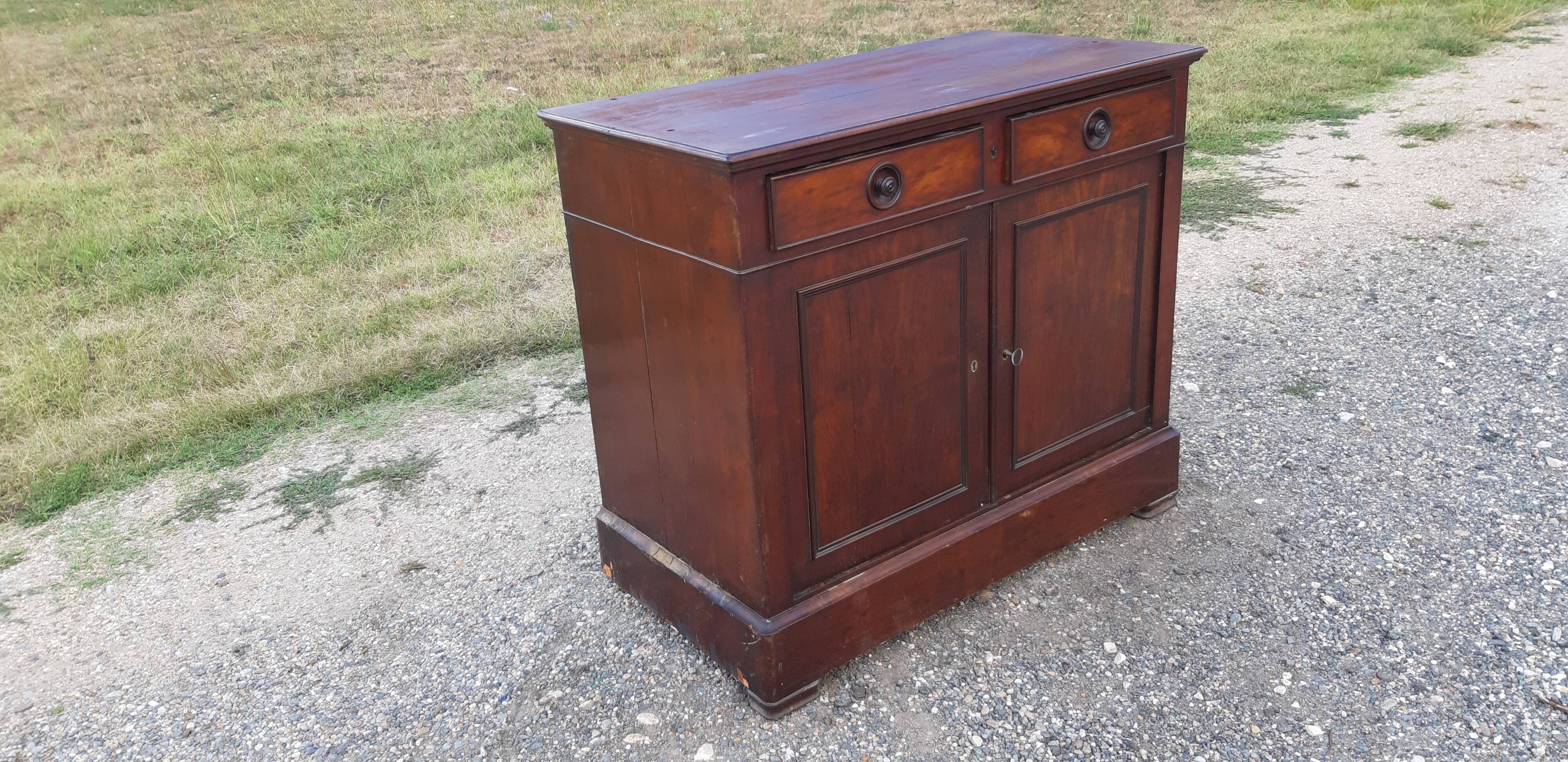 Parisian walnut buffet