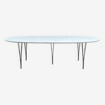 Table Superellipse de Piet Hein pour Fritz Hansen