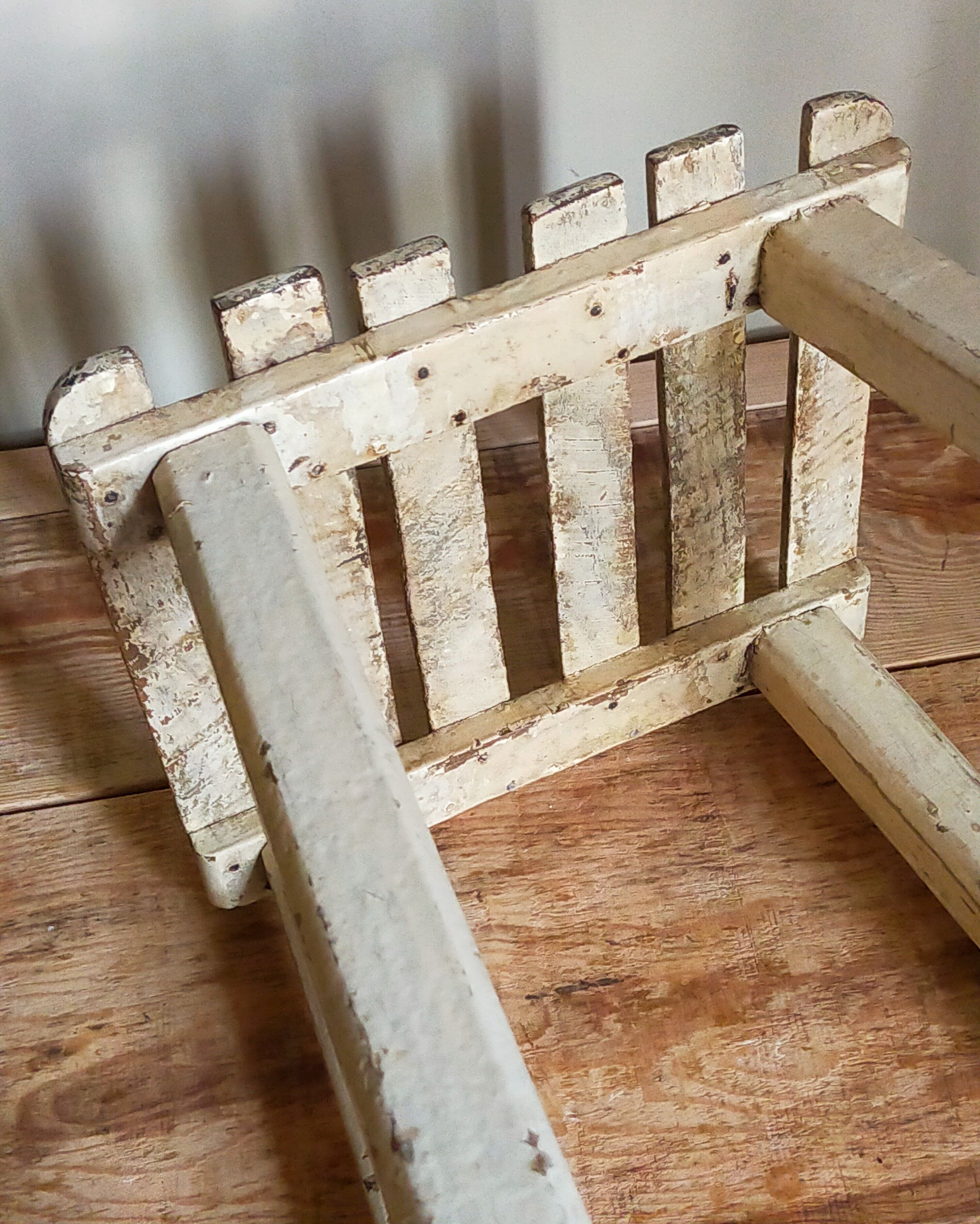 Patinated workshop stool old early twentieth century