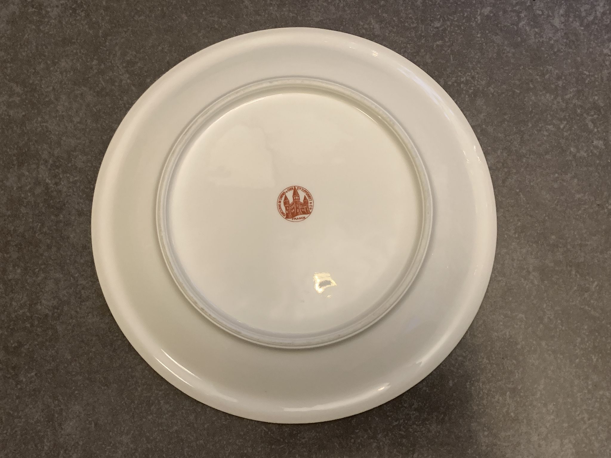 12 assiettes plates en porcelaine de Chartres sur Cher, Tiffonnet et Cie