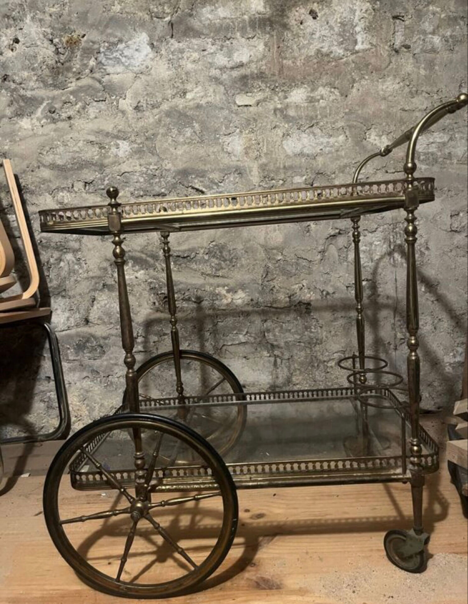 Chariot à boisson, desserte en laiton