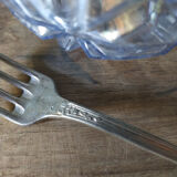 8 silver metal forks