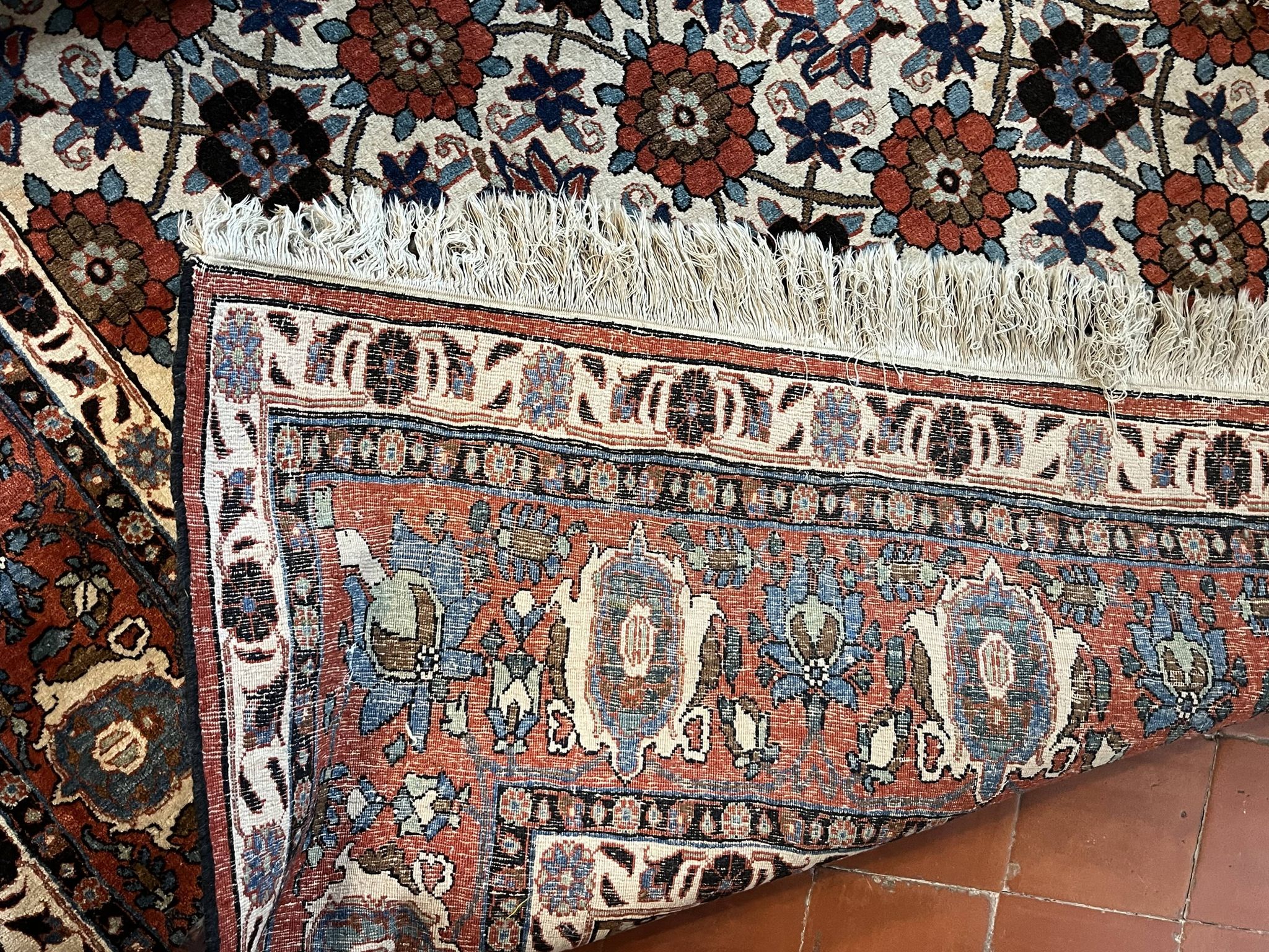 Tapis Persan Véramine