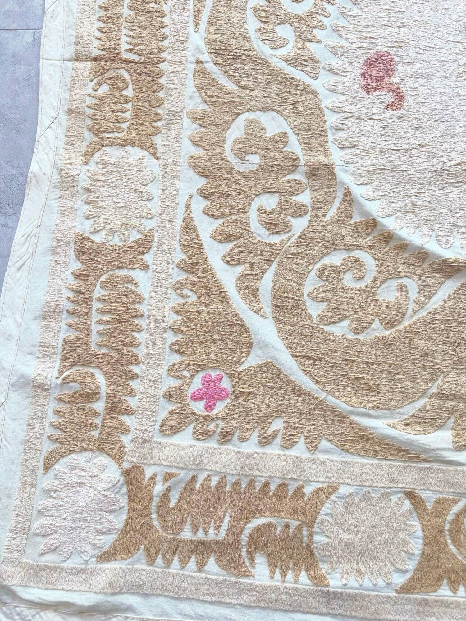 Vintage hand-embroidered tablecloth 141x154 cm