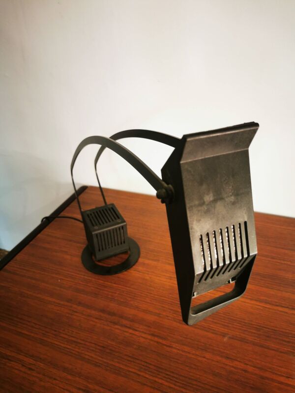 Lampe design modèle NUTRIA années 80 par FASE spain