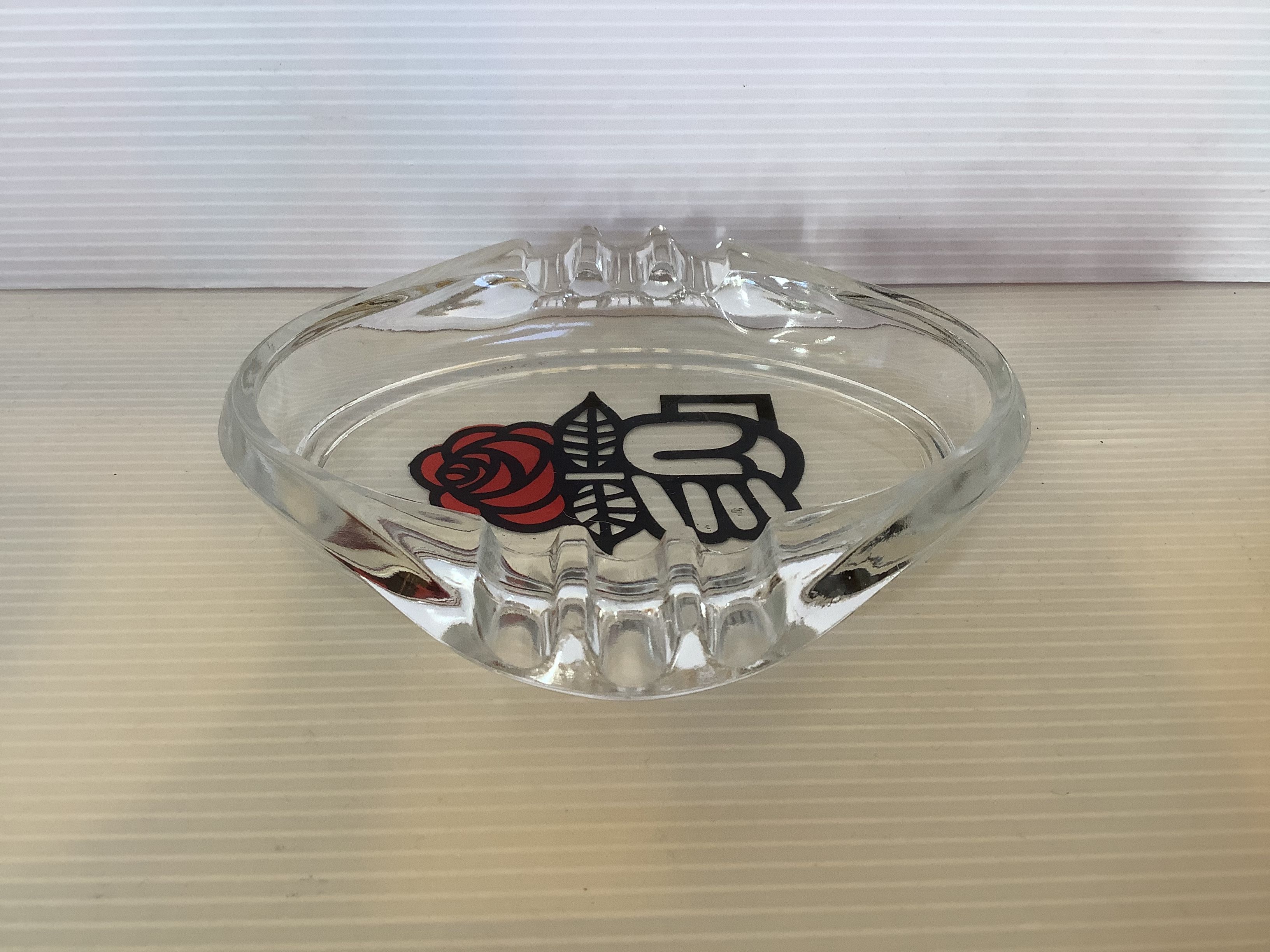 Empty pocket ashtray the fist and the rose of Marc Bonnet