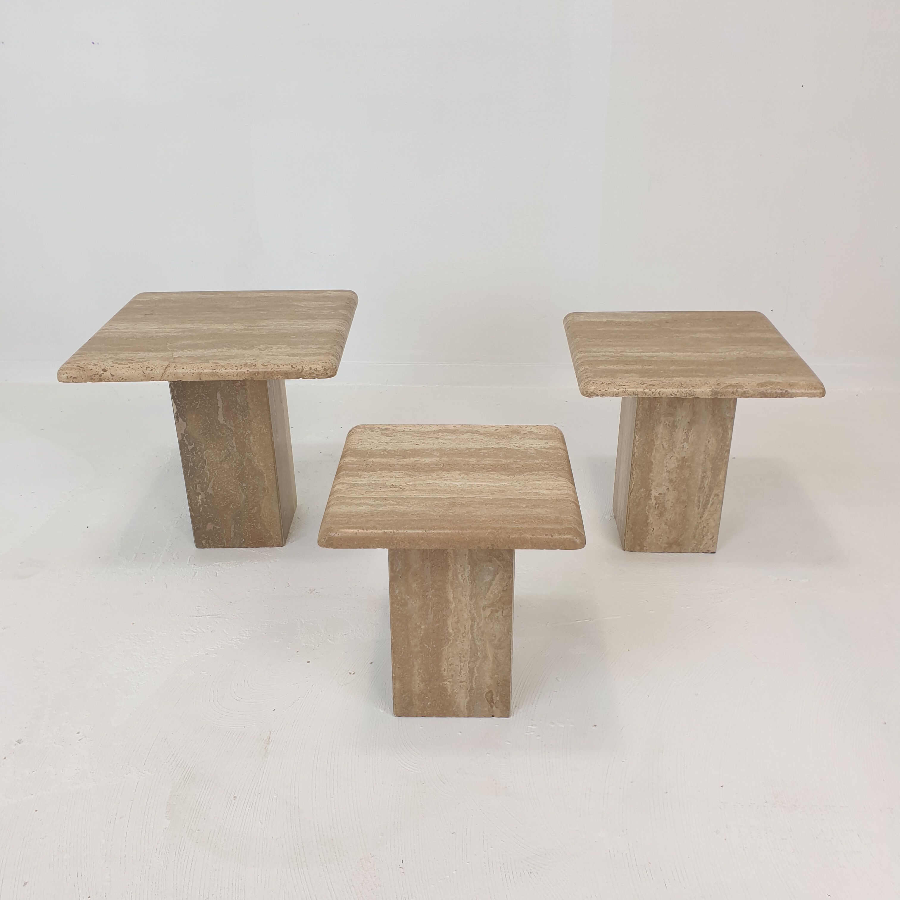 Set of 3 italian travertine coffee tables, 1980s