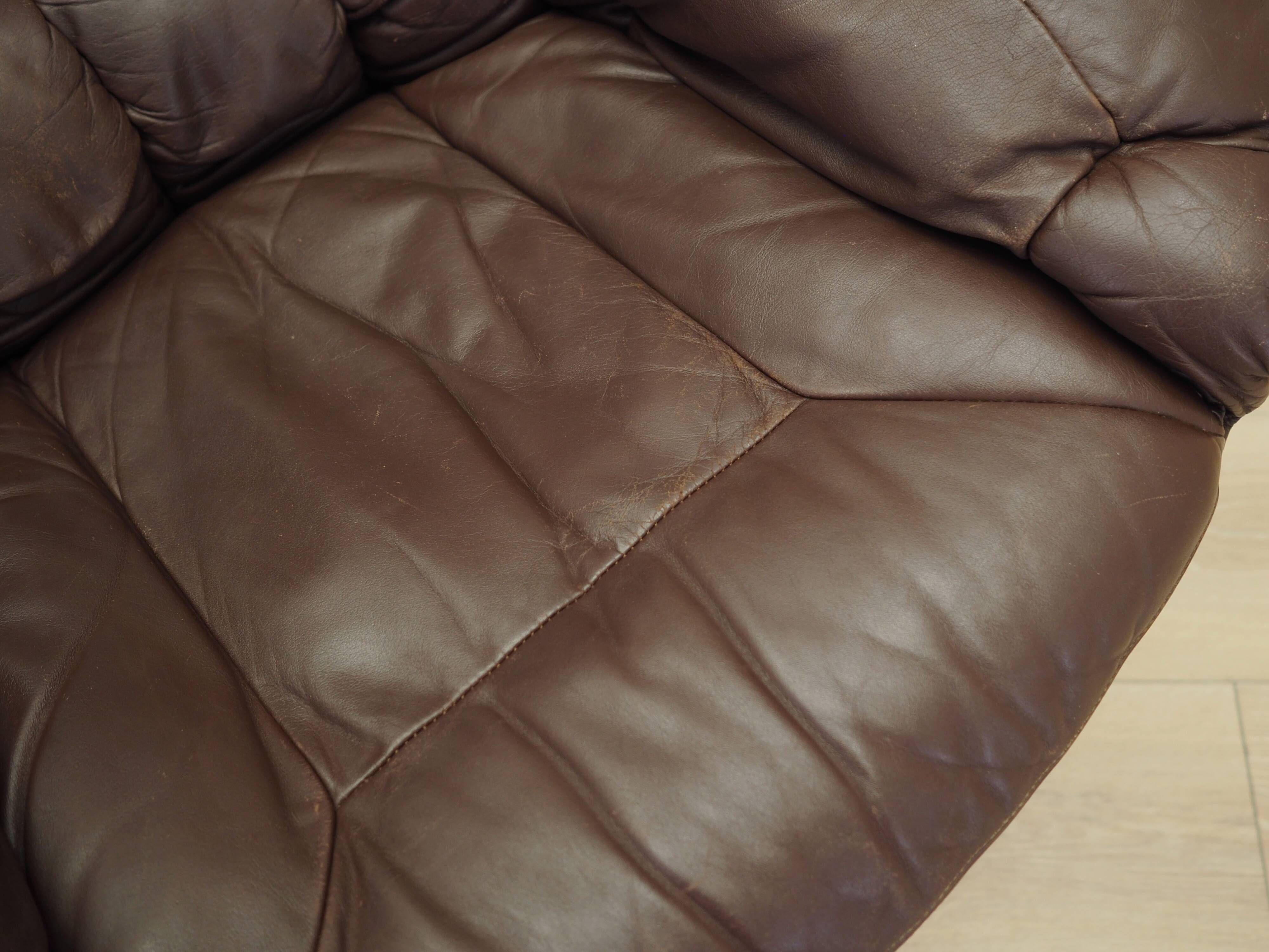 Leather swivel chair, Danish design, 1960s, designer: H.W. Klein, manufactu