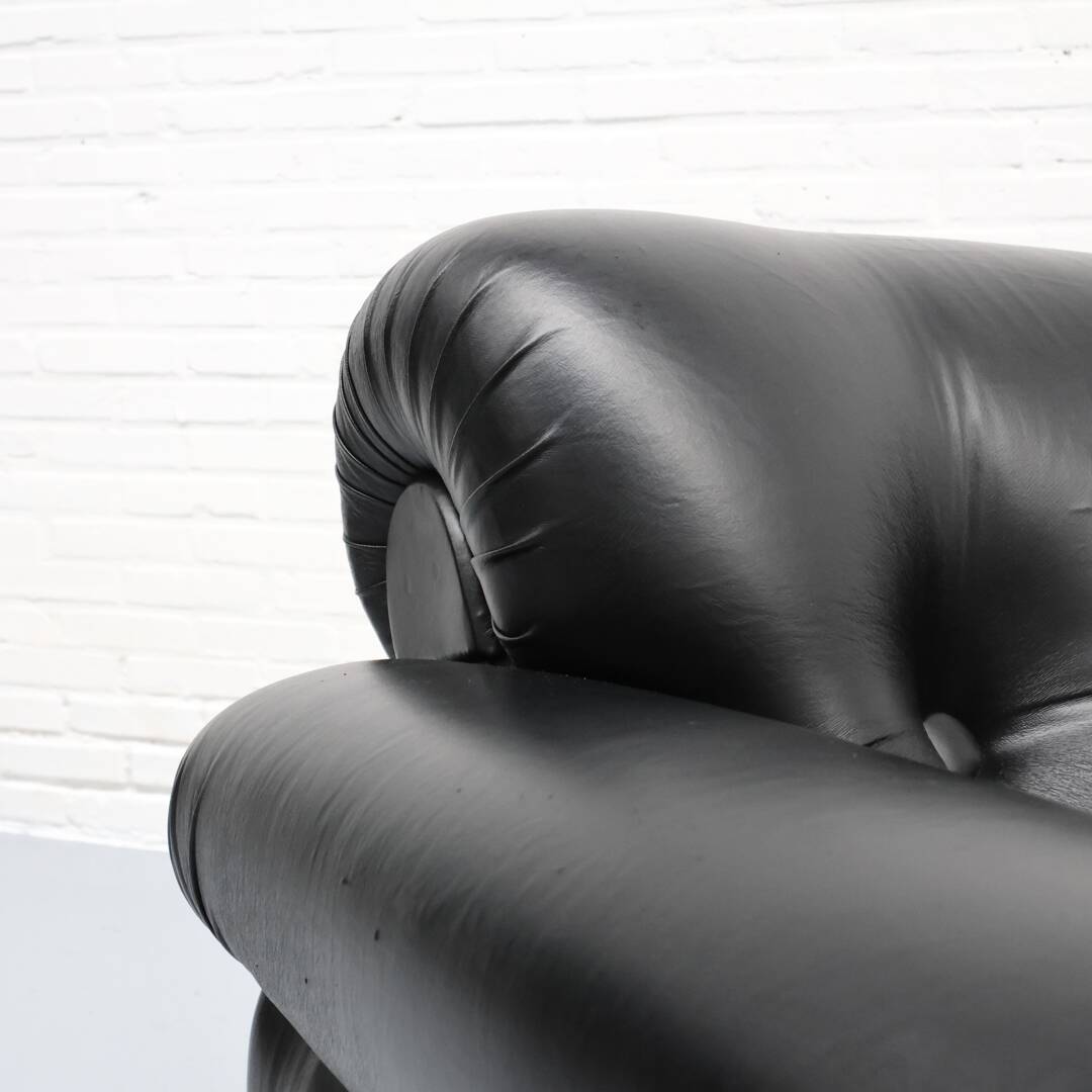 Fauteuil Pompon italien par Ceriotti 1970