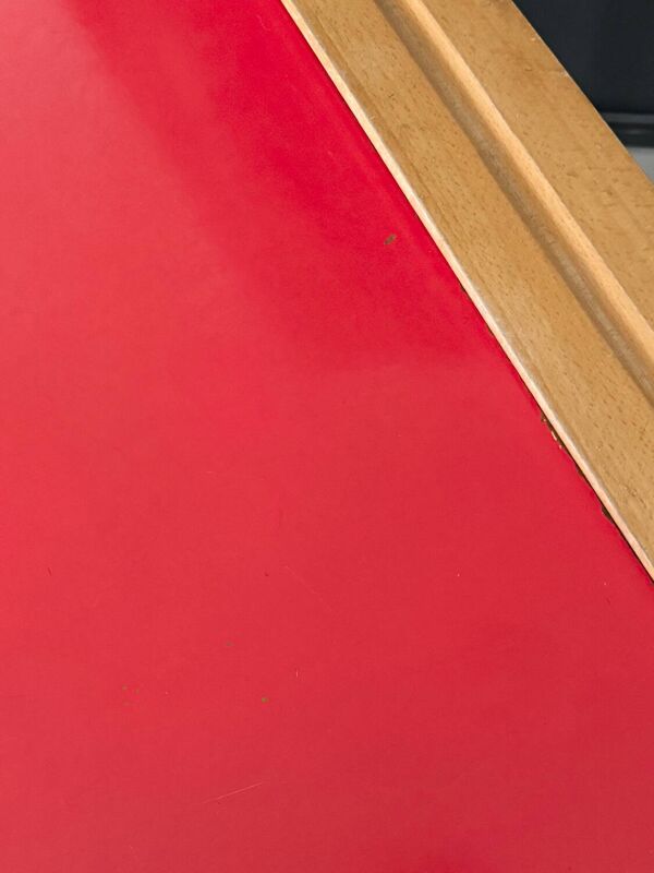 Ensemble bureau et chaise enfant rouge vintage