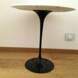 Pair of tulip tables by Eero Saarinen,  Knoll edition