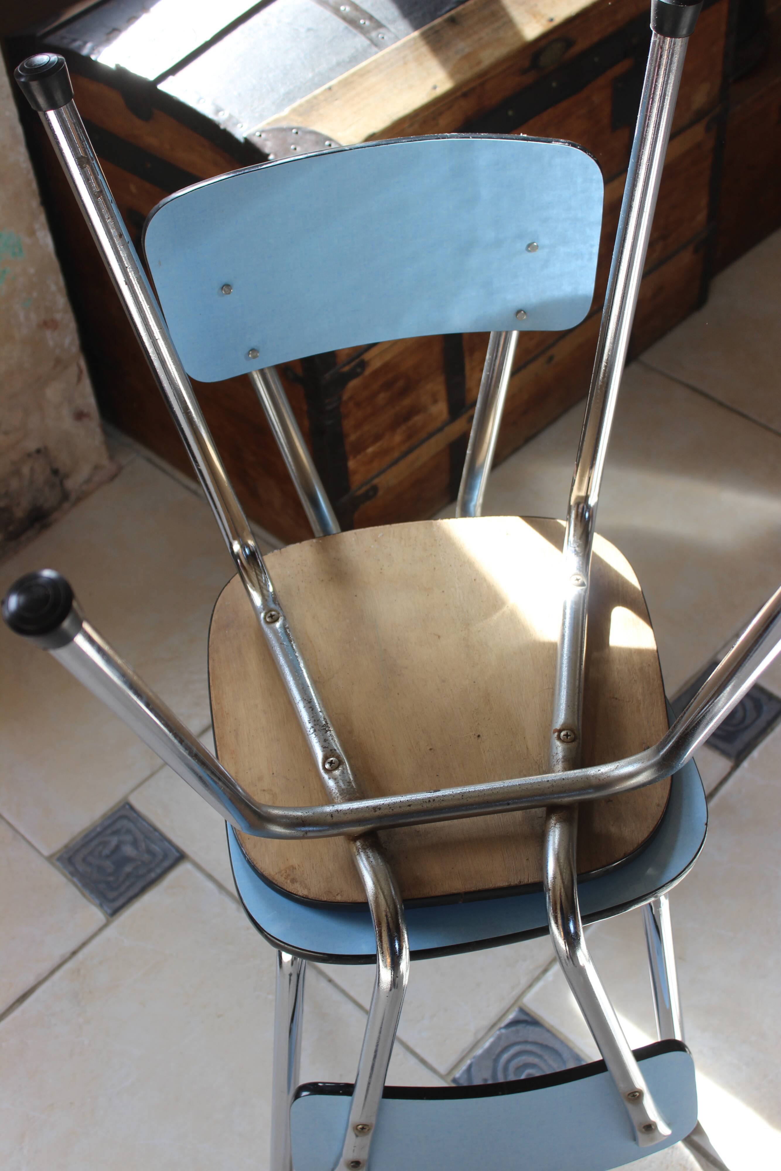 Set of 2 blue Formica chairs